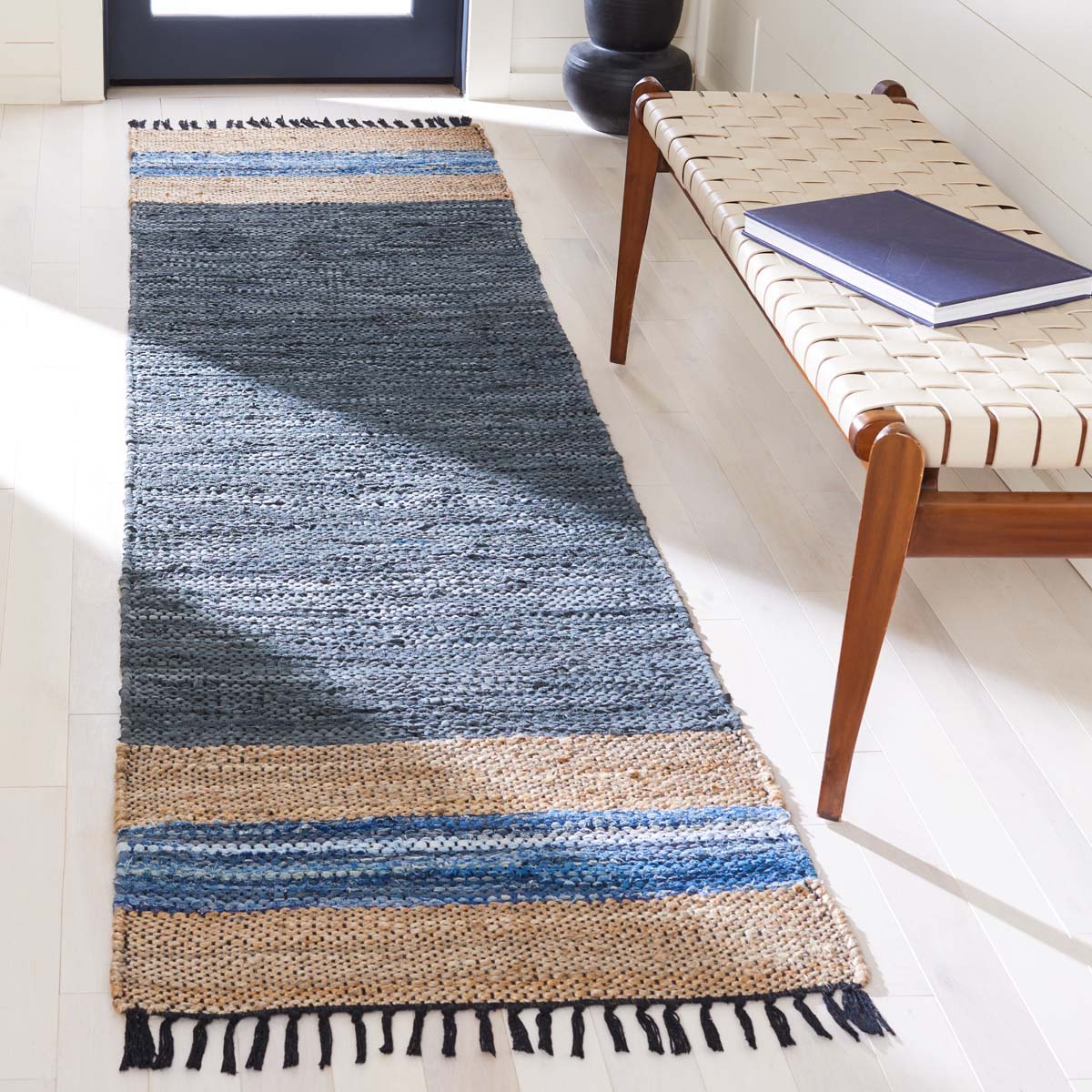 Safavieh Vintage Leather 602 Rug, VTL602 - Blue / Natural