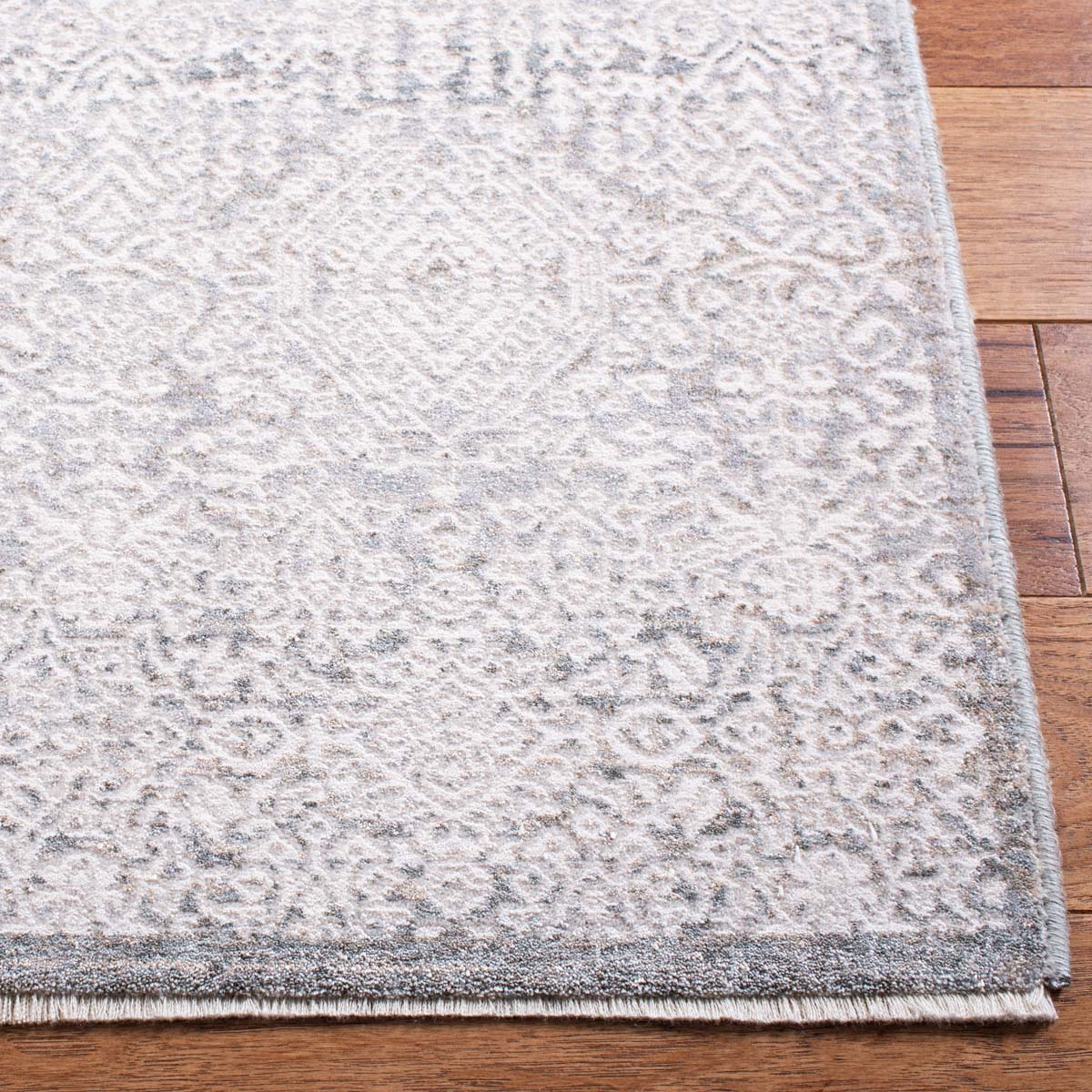 Safavieh Webster 316 Rug, WBS316 - Grey / Beige