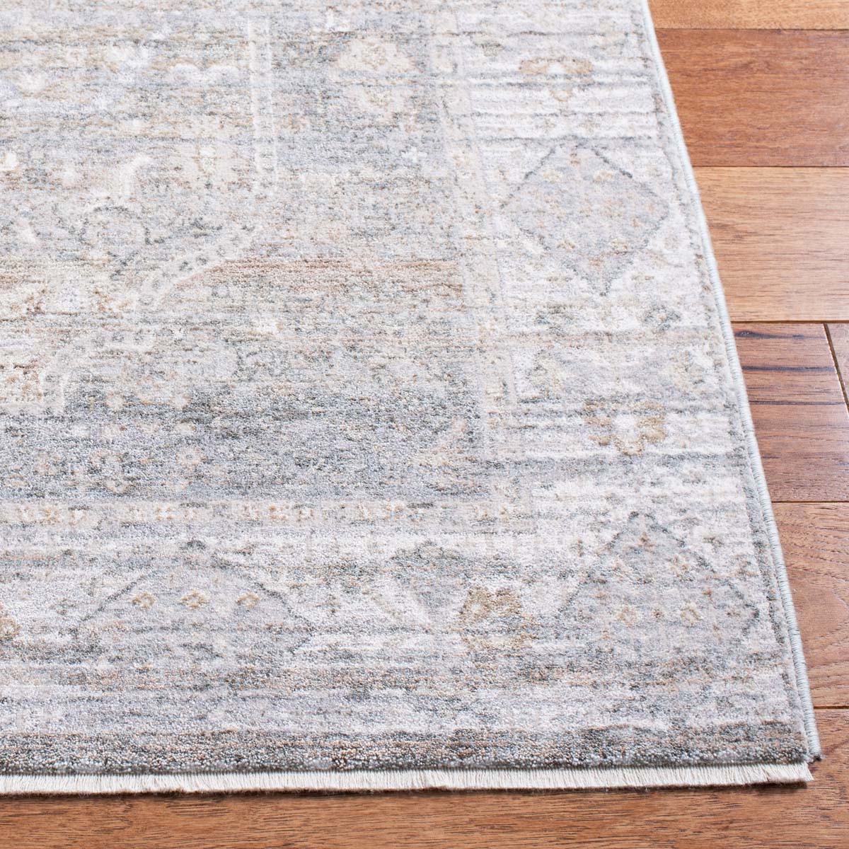 Safavieh Webster 328 Rug, WBS328 - Grey / Beige