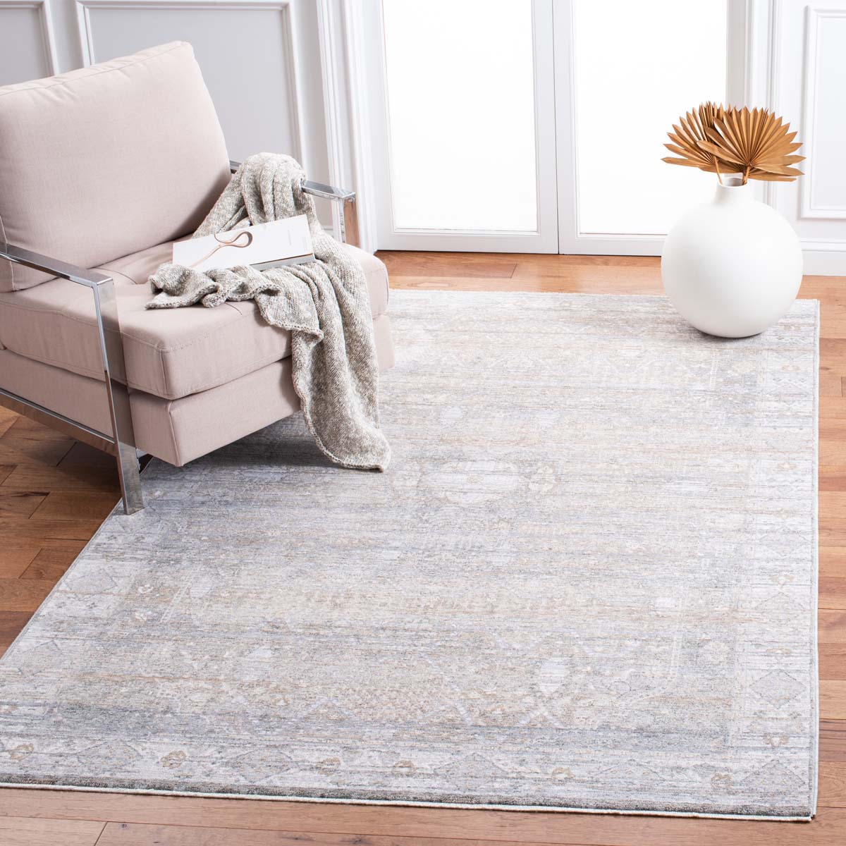 Safavieh Webster 328 Rug, WBS328 - Grey / Beige