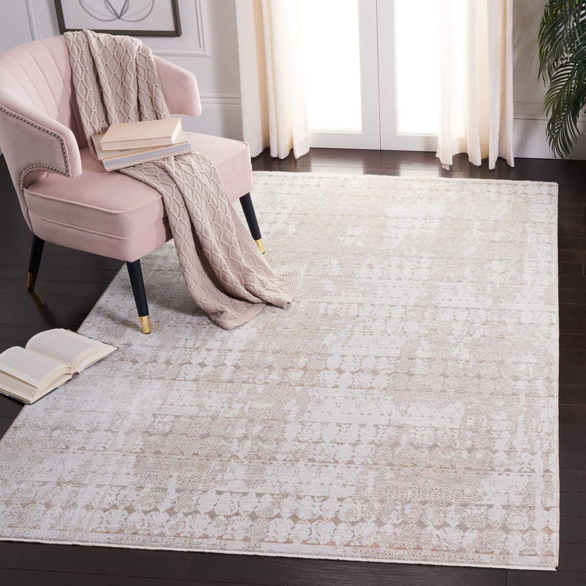 Safavieh Webster 338 Rug, WBS338 - Beige / Grey