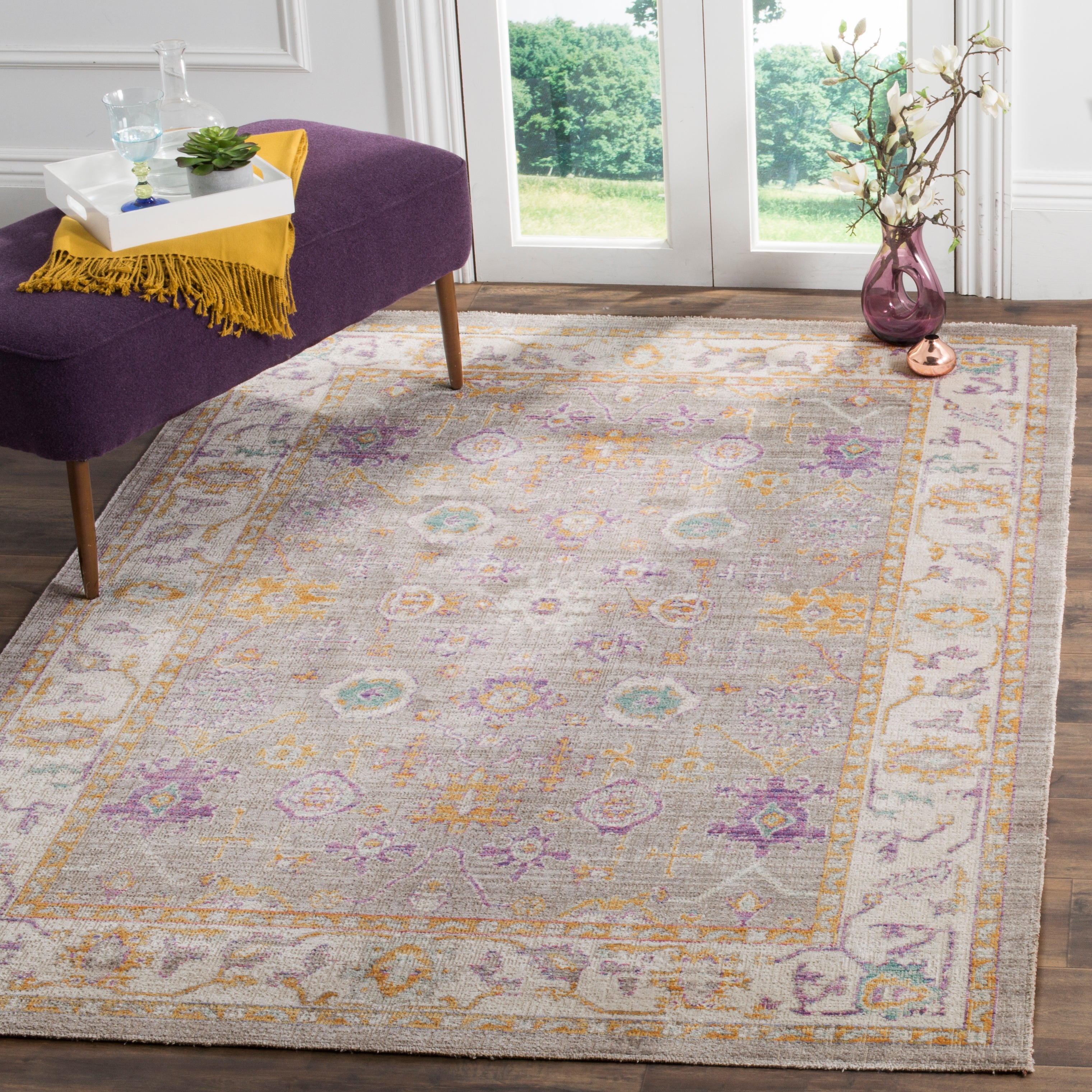 Safavieh Windsor 313 Rug, WDS313 - Grey / Cream