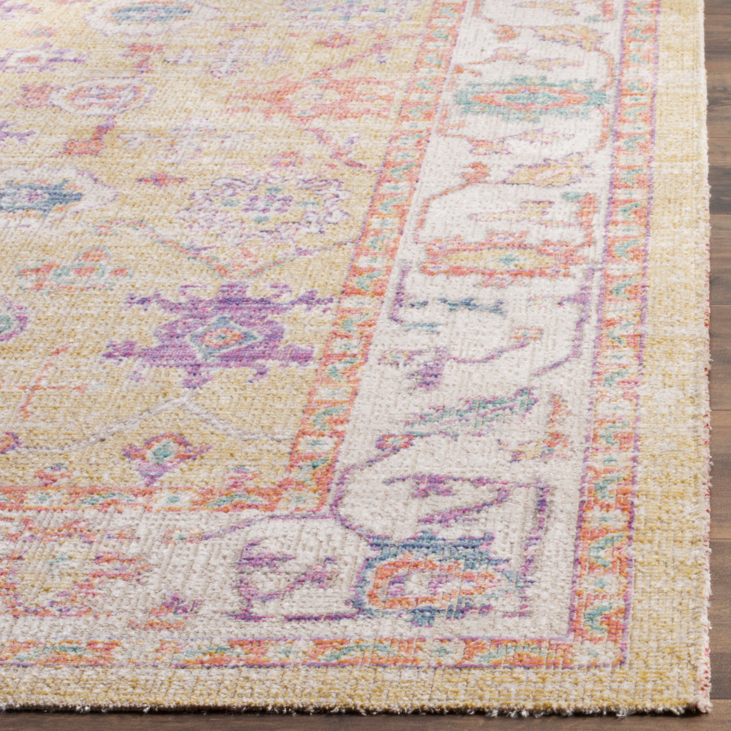 Safavieh Windsor 313 Rug, WDS313 - Gold / Lavender