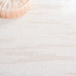 Safavieh Whisper Collection: WHS554A - Ivory / Beige