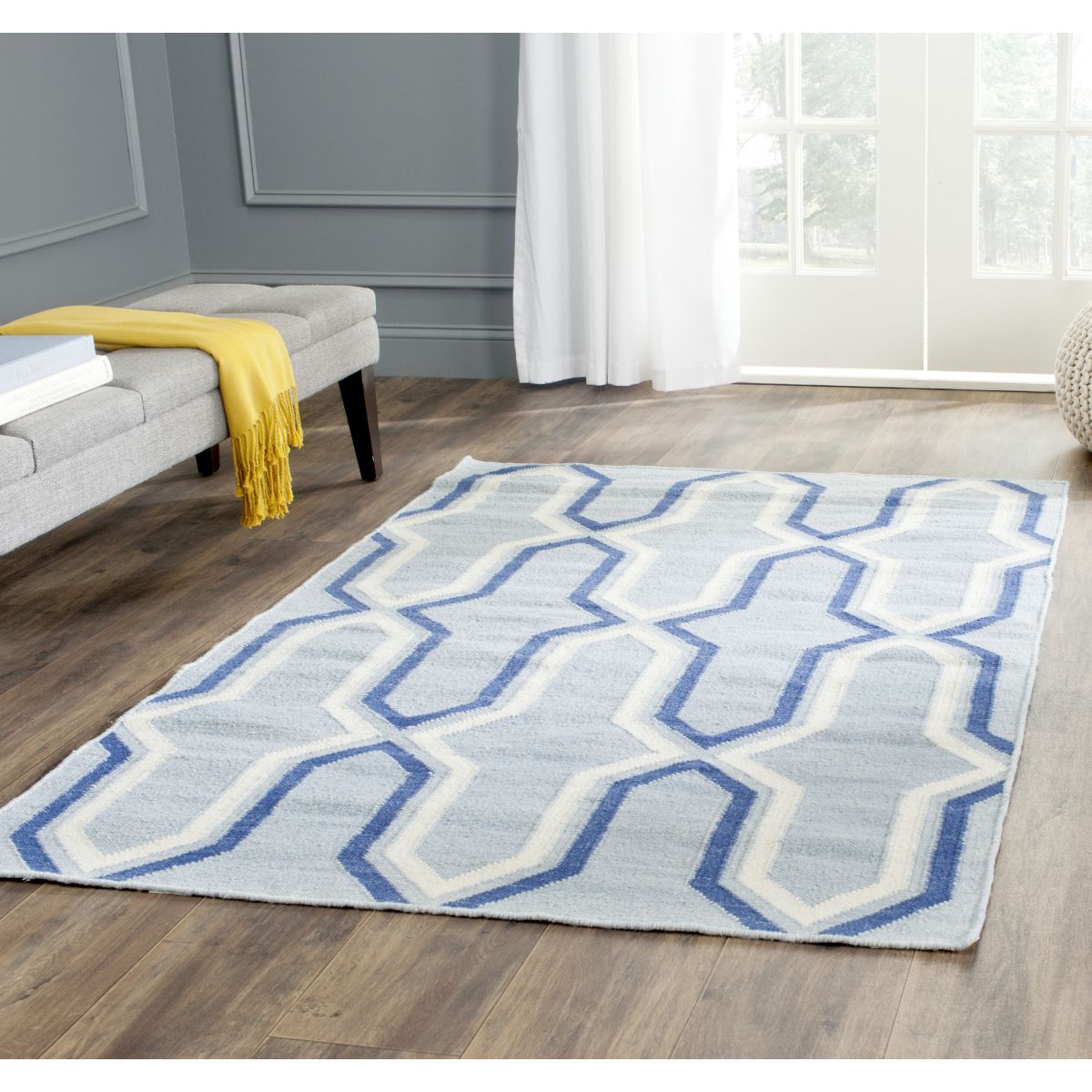 Safavieh Dhurries 559 Rug, DHU559 - Light Blue / Dark Blue