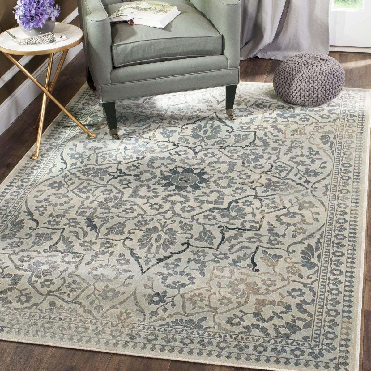 Safavieh Vintage 175 Rug, VTG175 - Cream / Light Blue